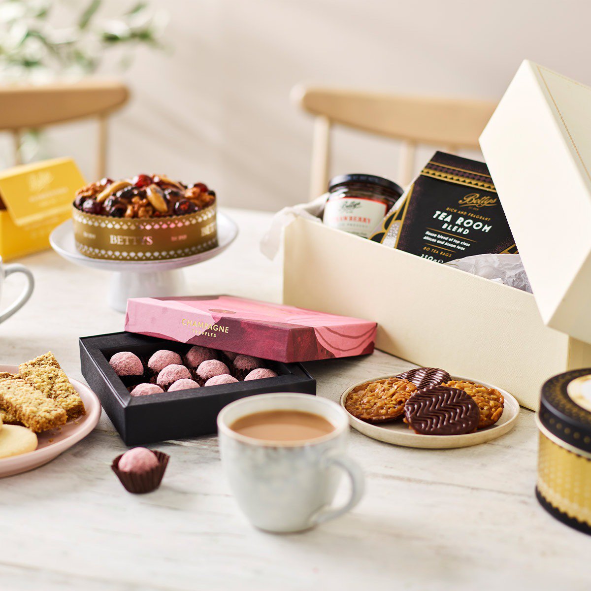 Classic Christmas Gift Box | Christmas Gifts | Bettys