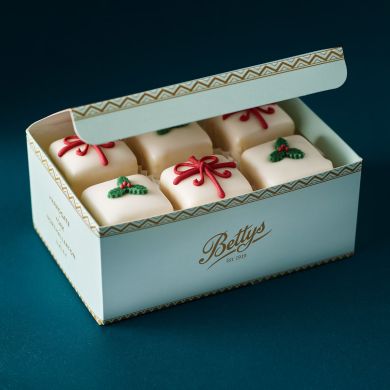 Fondant Fancies (Box of 6)