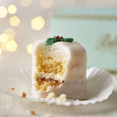 Fondant Fancies (Box of 6)