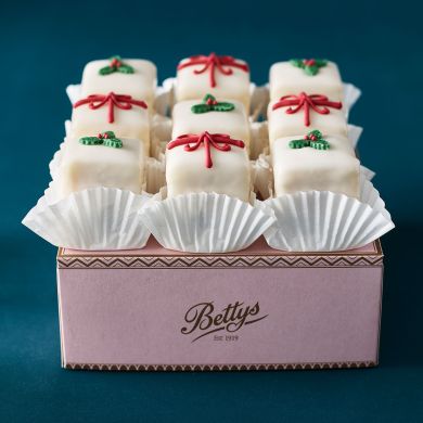 Fondant Fancies (Box of 9)