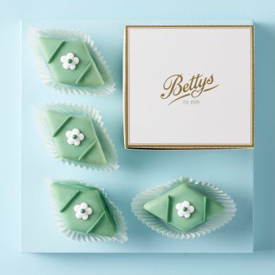 Lime Fondant Fancies (Box of 4)