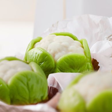 Marzipan & Sponge Cauliflowers (Box of 4)