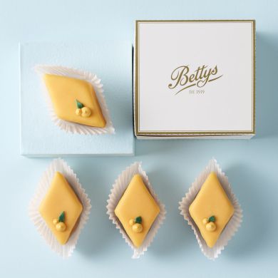 Orange and Mango Fondant Fancies (Box of 4)