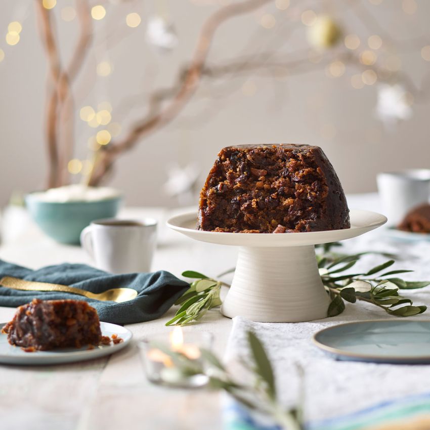 Large Classic Christmas Pudding, Bettys Christmas Cakes