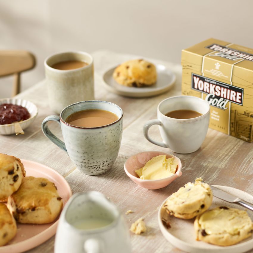 みーこ　Betty's/Yorkshire Goldの紅茶 Yorkshire Gold Tea - 80 Tea Bags