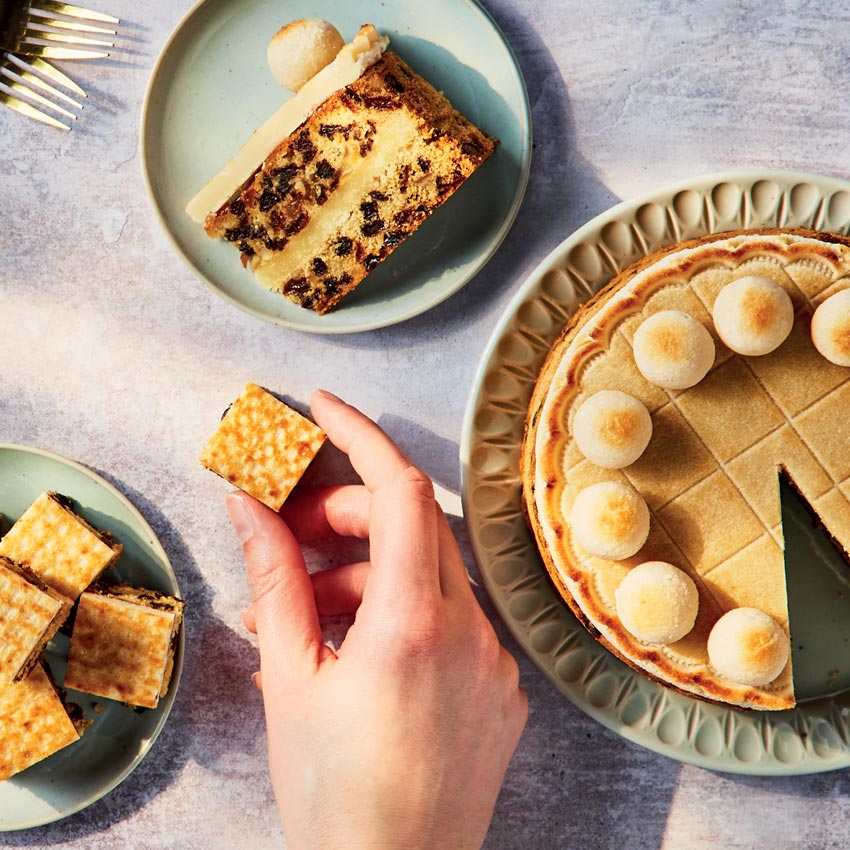 Easter Simnel and Easter Cakes